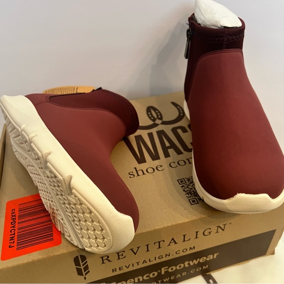 Spenco REVITALIGN Women's Paddock Ankle Bootie Size 5 1/2 Burgundy NEW!! - Picture 3 of 17